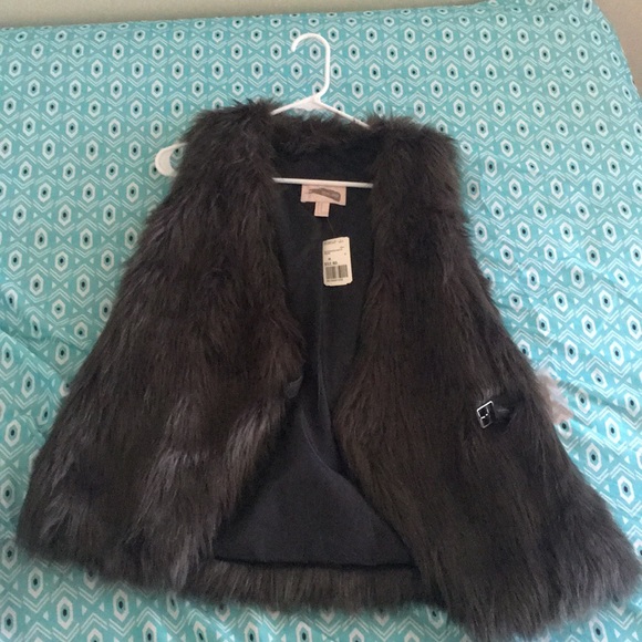 Fur vest - Picture 1 of 2